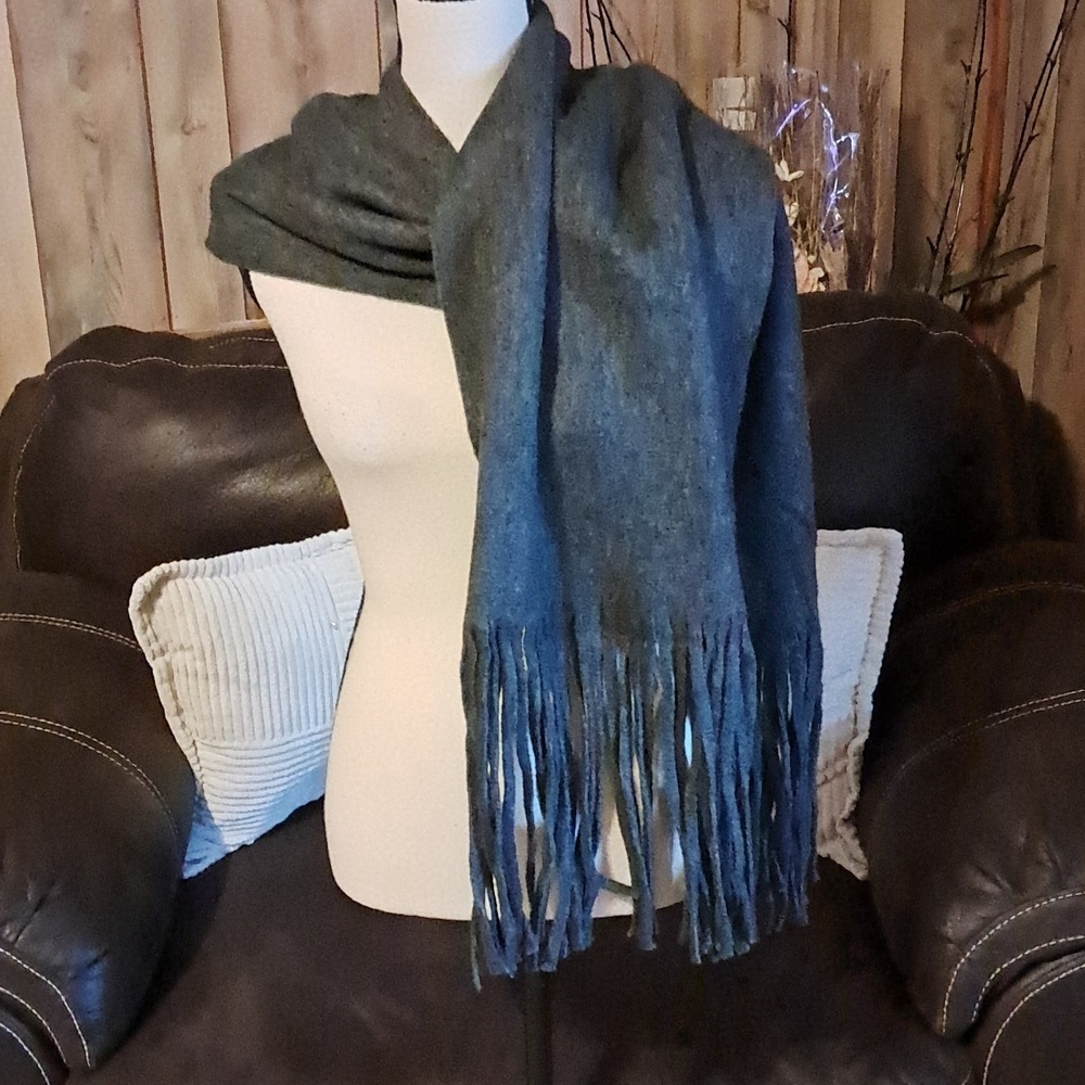 Lucky Brand Charcoal Fringe Scarf NWT Unisex Oversize Wrap Soft Classic